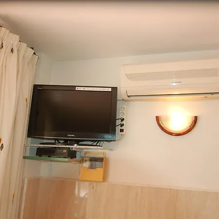 Apartment Rnet - Marinada *